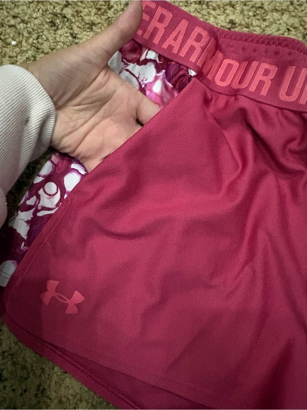 Under Armour Women’s Bright Pink Athletic Shorts with Patterned Side Panels - Picture 3 of 4